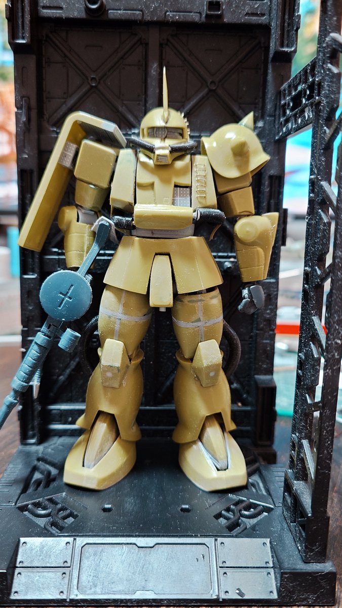 OAM23160626's tweet photo. （続き）塗装前です。ん？ハッチの色が違いますねぇ、次回、「勝利の栄光を君に」（続く）
#ガンプラ
#ザク
#MSV https://t.co/qknezRCbaw