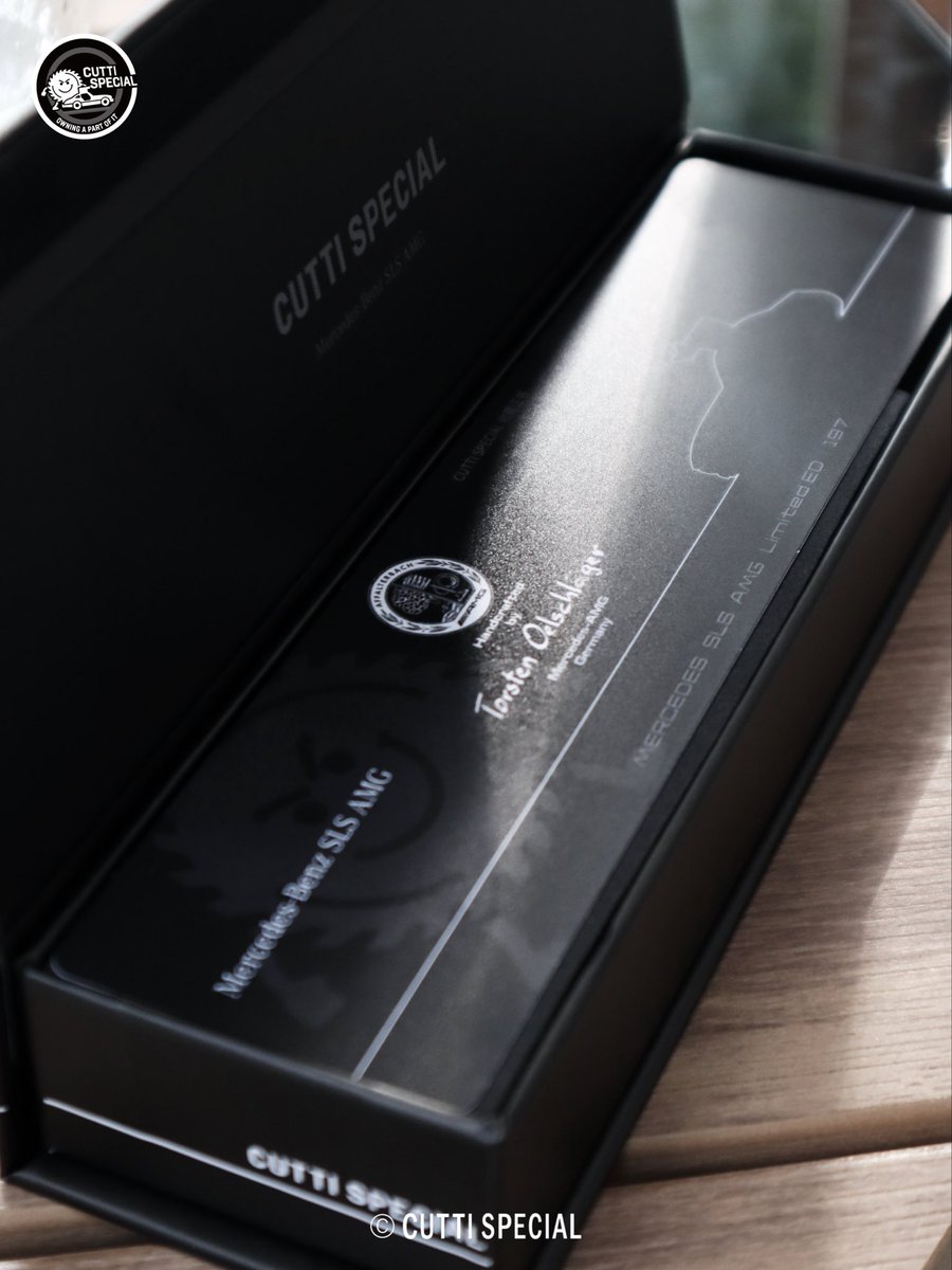 CUTTISPECIAL's tweet photo. Carry a piece of the SLS with you
A fragment of the camshaft from the M159
It witnessed every high-rev roar of the SLS
    
Now, it accompanies every beat of your heart
    
#CarSharing #CarRecommendations #PerformanceCars #MercedesBenz #SLS #AMG #GullwingDoors #SLSAMG https://t.co/qP8r5qKS0u