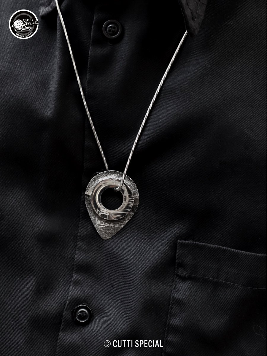 CUTTISPECIAL's tweet photo. Carry a piece of the SLS with you
A fragment of the camshaft from the M159
It witnessed every high-rev roar of the SLS
    
Now, it accompanies every beat of your heart
    
#CarSharing #CarRecommendations #PerformanceCars #MercedesBenz #SLS #AMG #GullwingDoors #SLSAMG https://t.co/qP8r5qKS0u