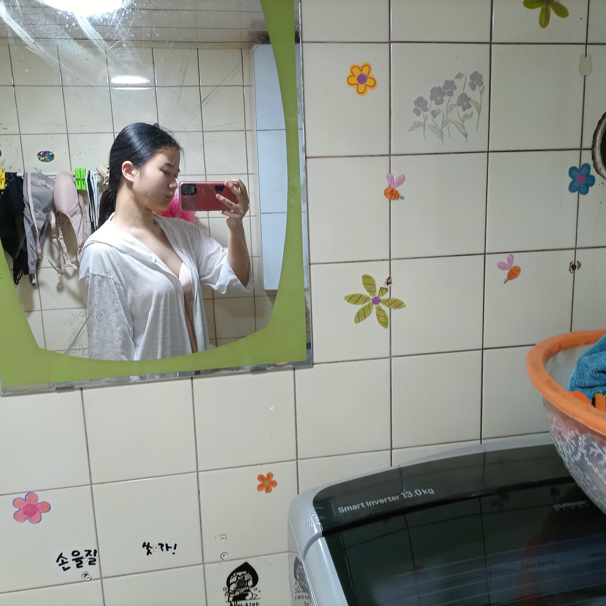 hotyunju's tweet photo. 너랑 할려고 준비중 https://t.co/7koF1sgIg1