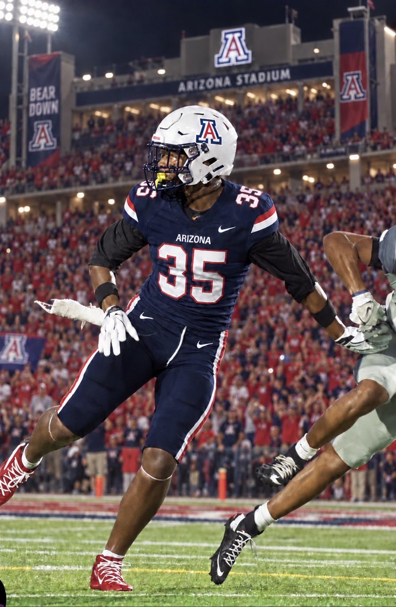 NCSrecruiter's tweet photo. @Hayden_G_FB Hayden “Mean” Green | TE | 6’4” 230lbs. 4.55 40 yd dash | GPA: 3.3 product of Virginia. @rickyhunley @CoachJ_Miller @CoachBrennan @ArizonaFBall @AZATHLETICS likes to make 4 ⭐️ edge rusher pancakes 🥞 and catching TDs. Looking for an opportunity to “Bear Down!” https://t.co/zx5kYHWvGy