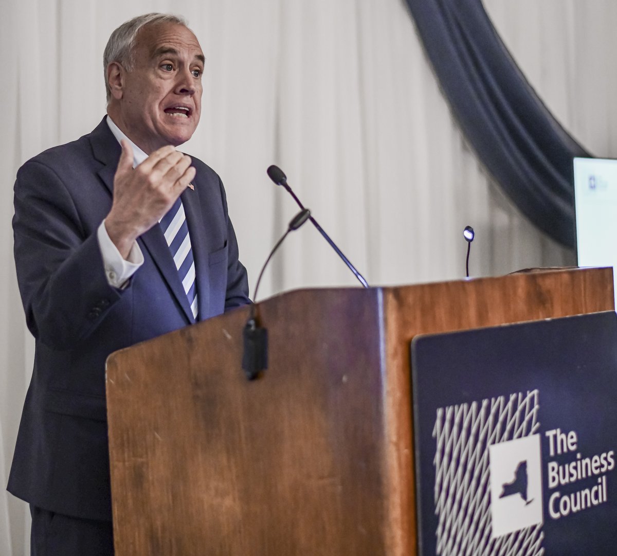 NYSComptroller's tweet photo. The Business Council is an important partner in strengthening New York’s business climate and supporting continued economic growth. Congratulations to all the honorees recognized at the annual meeting. I shared what we’ve been able to accomplish over the last few years and look forward to working together to tackle issues that matter most to NYers, like protecting our tax base and improving child care. Thanks to @BusinessNYS President & CEO Heather Mulligan for the warm welcome.