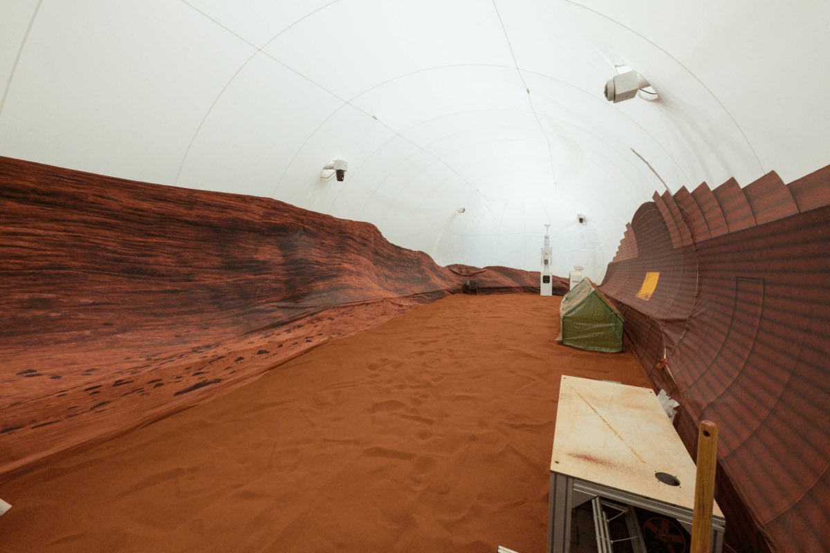 Redplanetlife's tweet photo. NASA - CHAPEA 
 https://t.co/1ChPioxKg9 https://t.co/2MURdmXwab