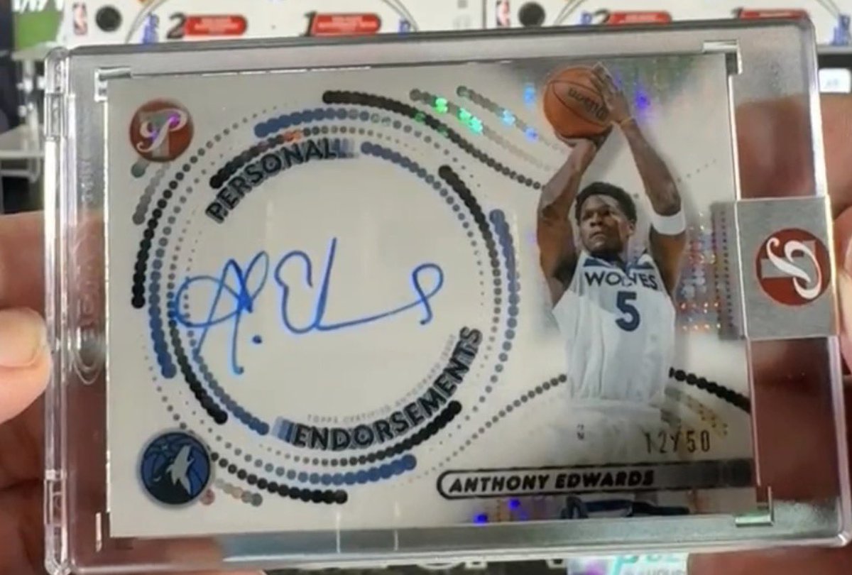 tiler_hill's tweet photo. @CardPurchaser  ANT in a one box player break  😊 https://t.co/tY0MJnrq0g