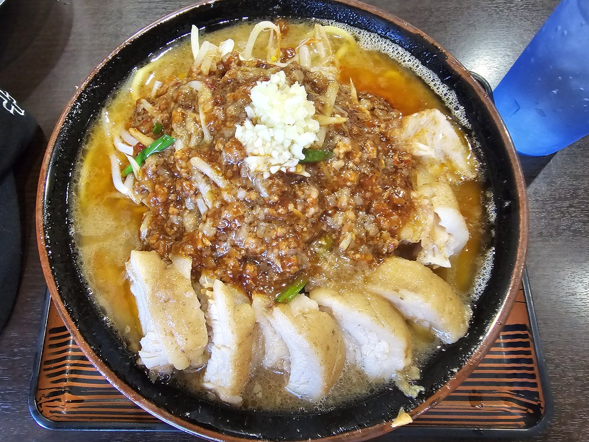 FAKEquestion's tweet photo. @OugiToba 美味そうなラーメン！
私も貼っとこう https://t.co/gIM80tJ5IY