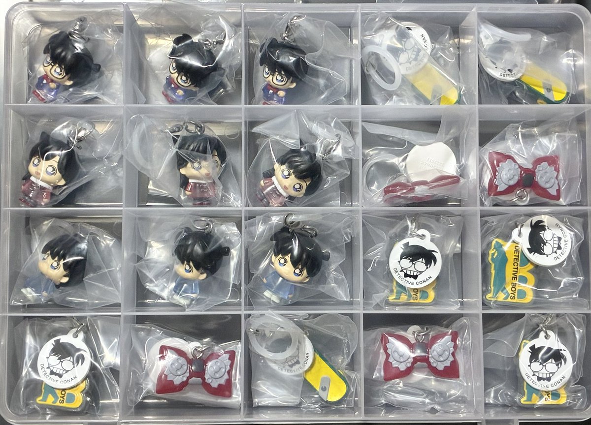 Pggmmkpc's tweet photo. コナン

#ガチャ
#ガチャ活
#ガチャガチャ
#めじるし
#めじるしアクセサリー
#めじるしチャーム
#名探偵コナンめじるしアクセサリー3
#名探偵コナン
#江戸川コナン
#毛利蘭
#工藤新一
#蝶ネクタイ型変声機
#探偵バッジ
#ターボエンジン付きスケートボード
#コナン https://t.co/GnAyhmrdxL