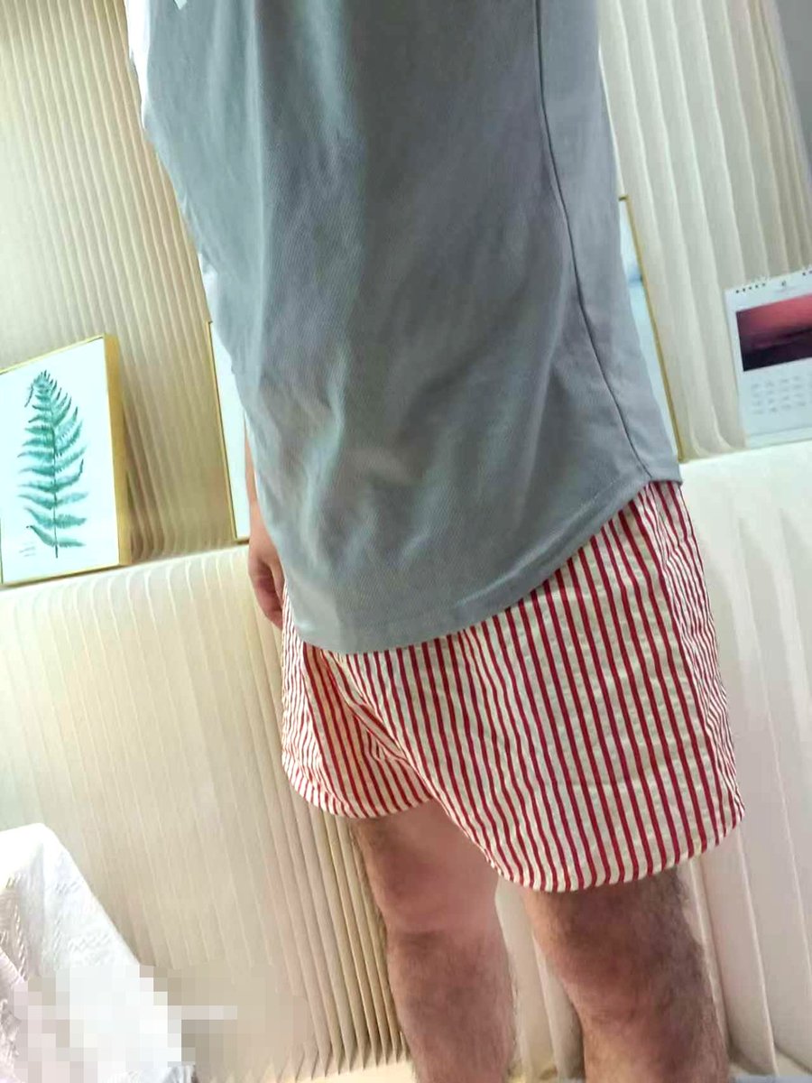 bryanwanglol's tweet photo. 老婆买了件不合身的背心和从没试过的阿罗裤 https://t.co/LzyD7C8dR7