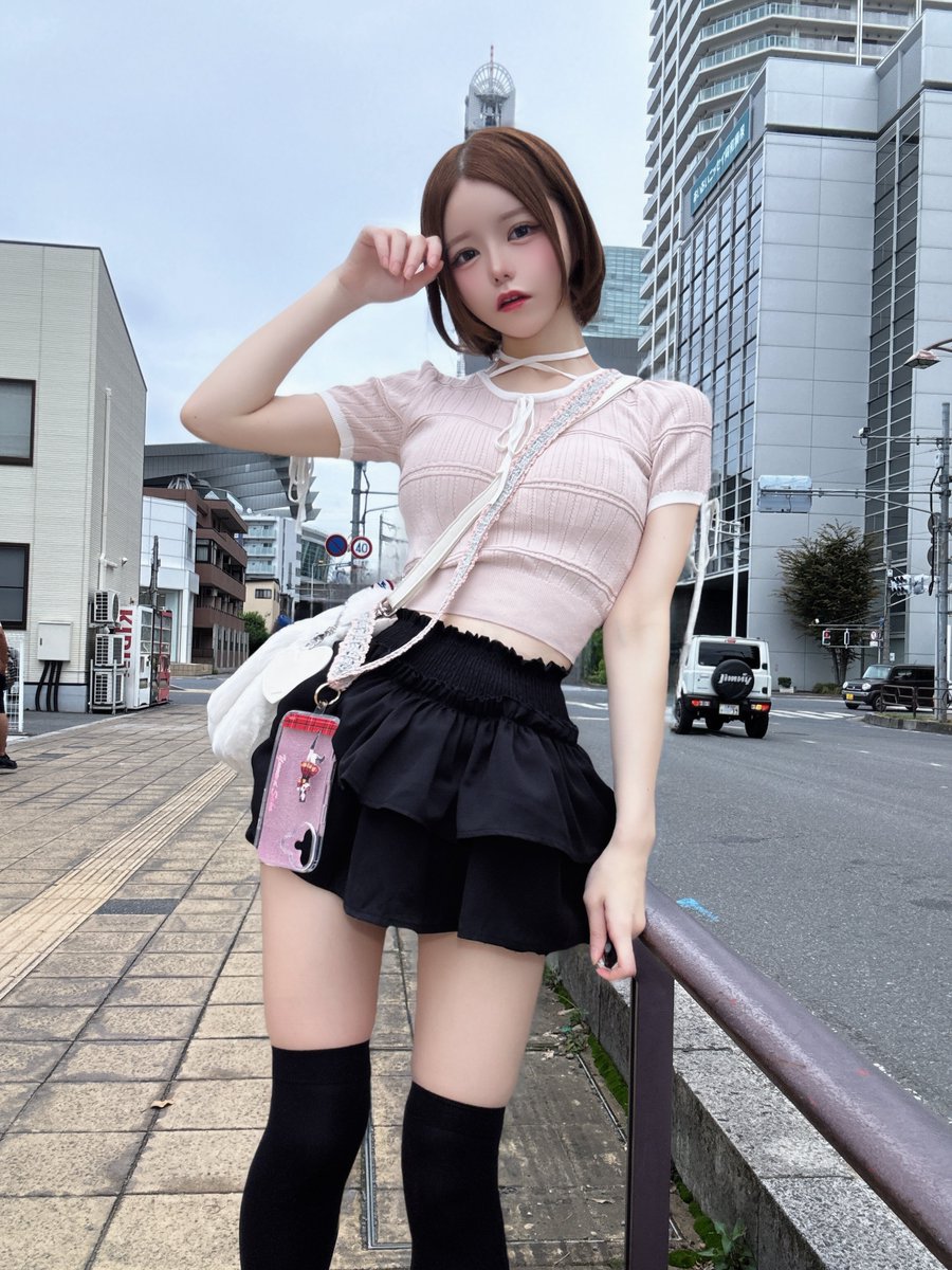 ranaqura_amino's tweet photo. ニーハイオーハイ https://t.co/COaxxiIByO
