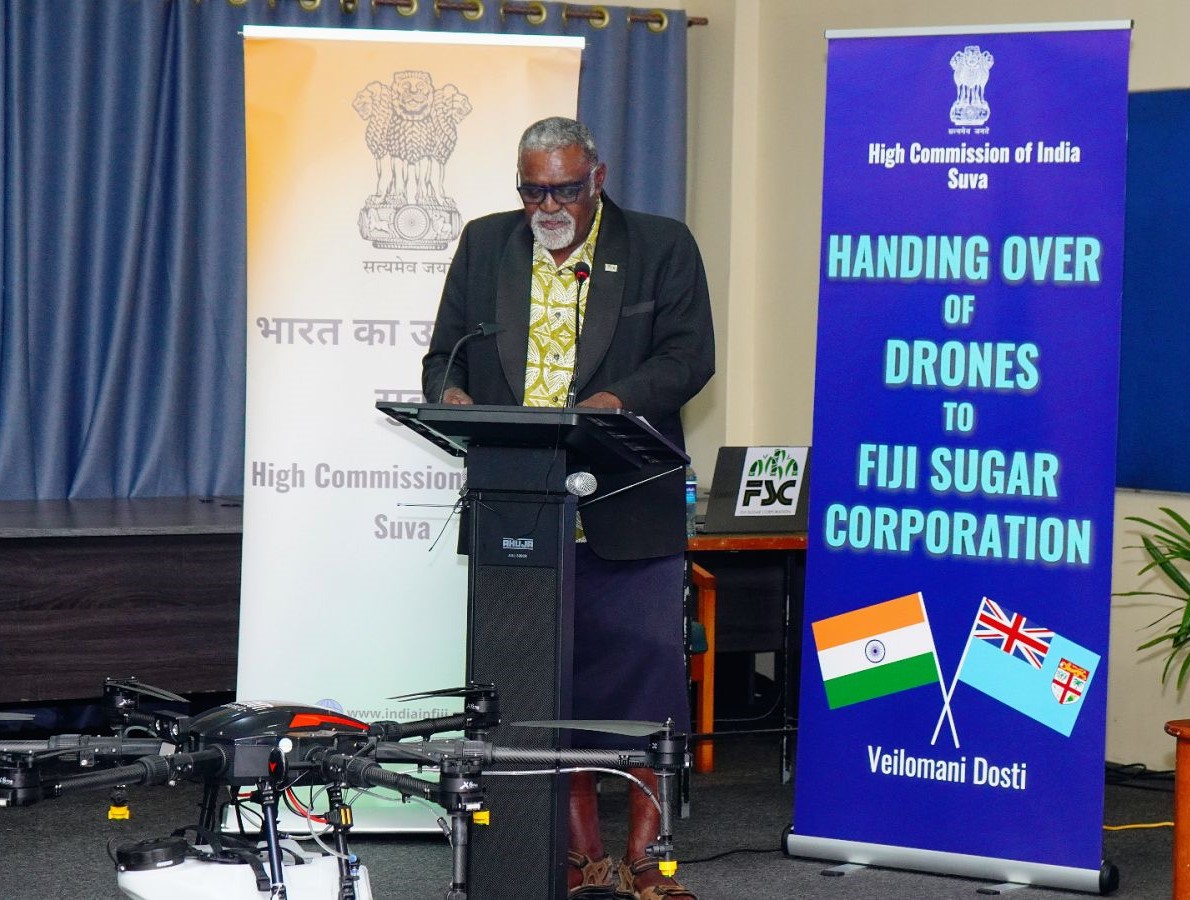 HCI_Suva's tweet photo. 🇮🇳🤝🇫🇯 #VeilomaniDosti 

High Commissioner Suneet Mehta formally handed over 12 agricultural drones, gifted by the Government of India to the Fiji Sugar Corporation (FSC), to Hon. Tomasi Tunabuna, Minister for Agriculture, Waterways & Sugar Industry, in Lautoka. 

The handover fulfils a commitment announced during the visit of Hon. Prime Minister @slrabuka to India in August 2025, and reflects the longstanding and multifaceted India–Fiji partnership in agriculture and the sugar sector. From seeds and mobile soil-testing laboratories to specialised training for Fijian sugarcane farmers at the National Sugar Institute in Kanpur under ITEC, India’s support combines technology, knowledge and capacity-building.

The 12 drones will support more efficient, technology-enabled and sustainable sugarcane production in Fiji. India remains committed to working alongside Fiji to advance agricultural innovation, productivity and resilience, while strengthening our enduring partnership for the benefit of Fijian farmers and communities. 

@MEAIndia @IndianDiplomacy @PIB_India @DDNewslive @WIONews @ANI @FijiGovernment @FijiAgriculture @MinistrySugar @FijiSugar