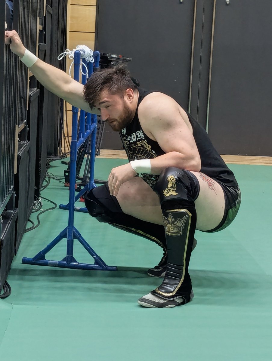 dir_en_sato3104's tweet photo. 俺の席ぐちゃぐちゃになったW
#njdest
#njpw
#ジェイコブ
#カラムニューマン
#HENARE
#ゼインジェイ https://t.co/2WMOWltPHJ