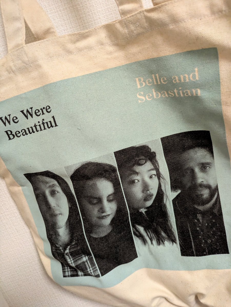 chocorobby's tweet photo. 9年前に買ったやつ、初おろし🥰 #bellandsebastian https://t.co/RFl1IDMS3Z
