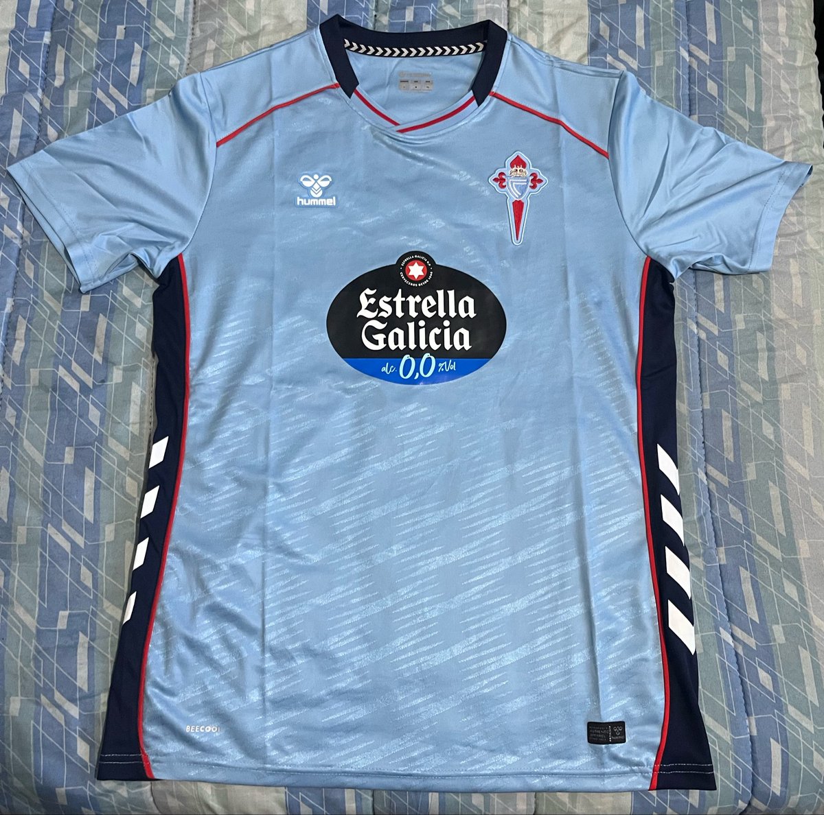 MultiHincha1's tweet photo. MI PRIMERA CAMISETA DEL EXTERIOR!
Si, la del Celta de Vigo 🇪🇸, desde el 2014 que sigo a Celta y es mi primera camiseta, muy feliz y muy contento por conseguirlo, espero que sea la primera de muchos.

#Celta #ForzaCelta #SempreCelta #RCCelta https://t.co/y5A4EFdqqV