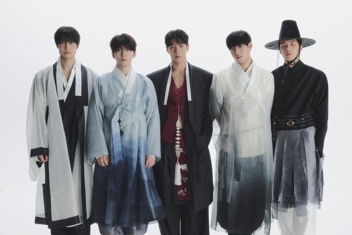 kbsworld_enter's tweet photo. 몬스타엑스, 추석맞이 한복 사진 공개..."몬베베 덕분에 더욱 뜻깊은 올해"

몬스타엑스, 대체 불가 한복 비주얼...특별한 추석 인사 전했다

2026 몬스타엑스, 빌보드 차트 포진→음악방송 1위까지...월드 투어로 눈부신 행보 계속

[사진 = 스타쉽엔터테인먼트]

#몬스타엑스 #MOSNTAX https://t.co/V1kkpkPMuH