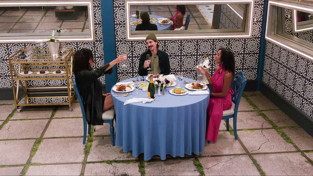 realitymatt04's tweet photo. The way The New Era final three’s r kinda STACKED #bb28 https://t.co/bxmpp9f1GB