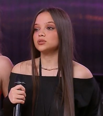 ttallnsweet's tweet photo. increible como siempre le salvan el orto a esta pelotuda
#popstars https://t.co/Zr2SUN5TlX