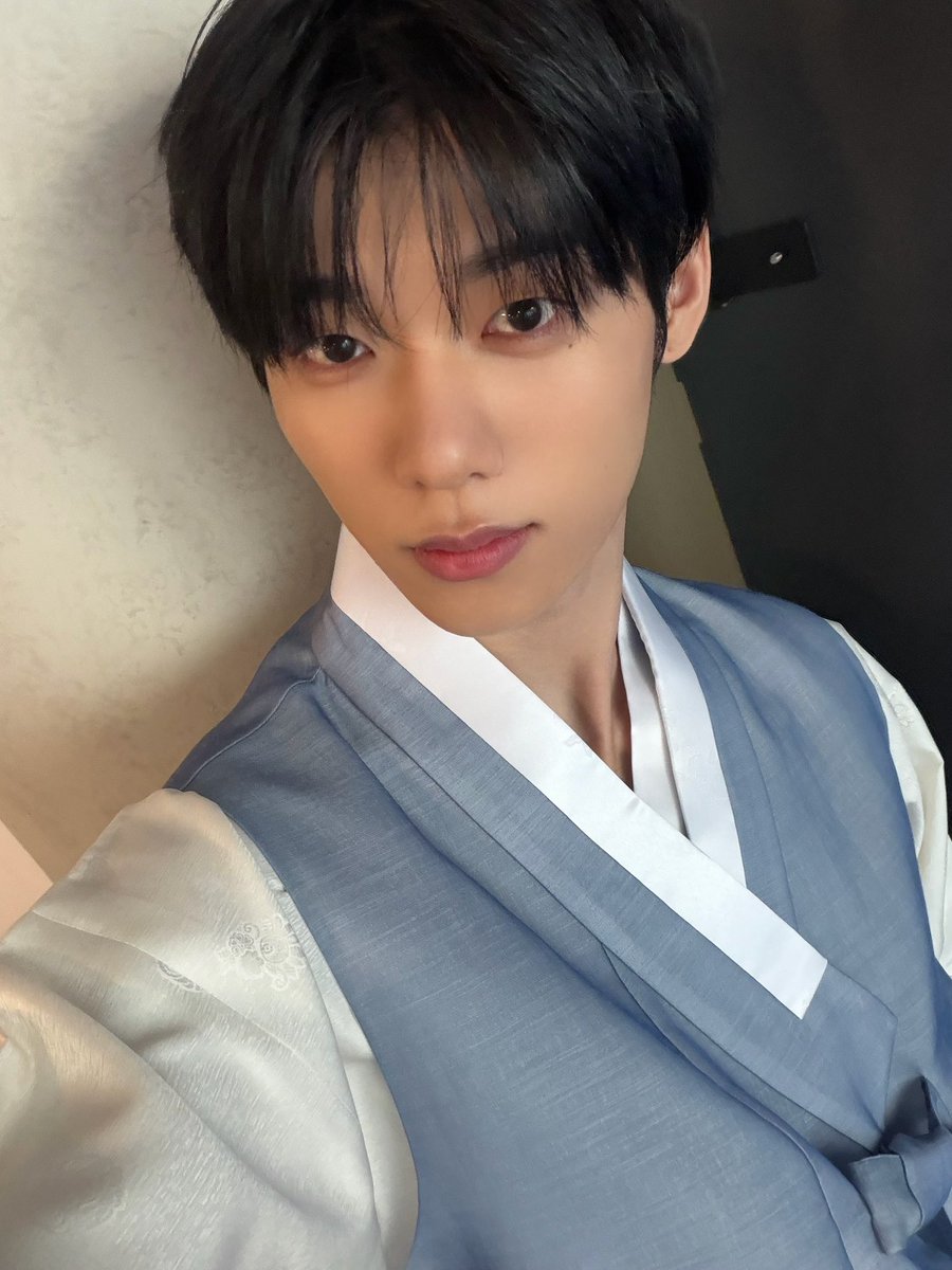 EVNNE_official's tweet photo. 즐추~~~💚

#EVNNE #이븐
#이정현 #LEEJEONGHYEON https://t.co/mwqgqePF1J