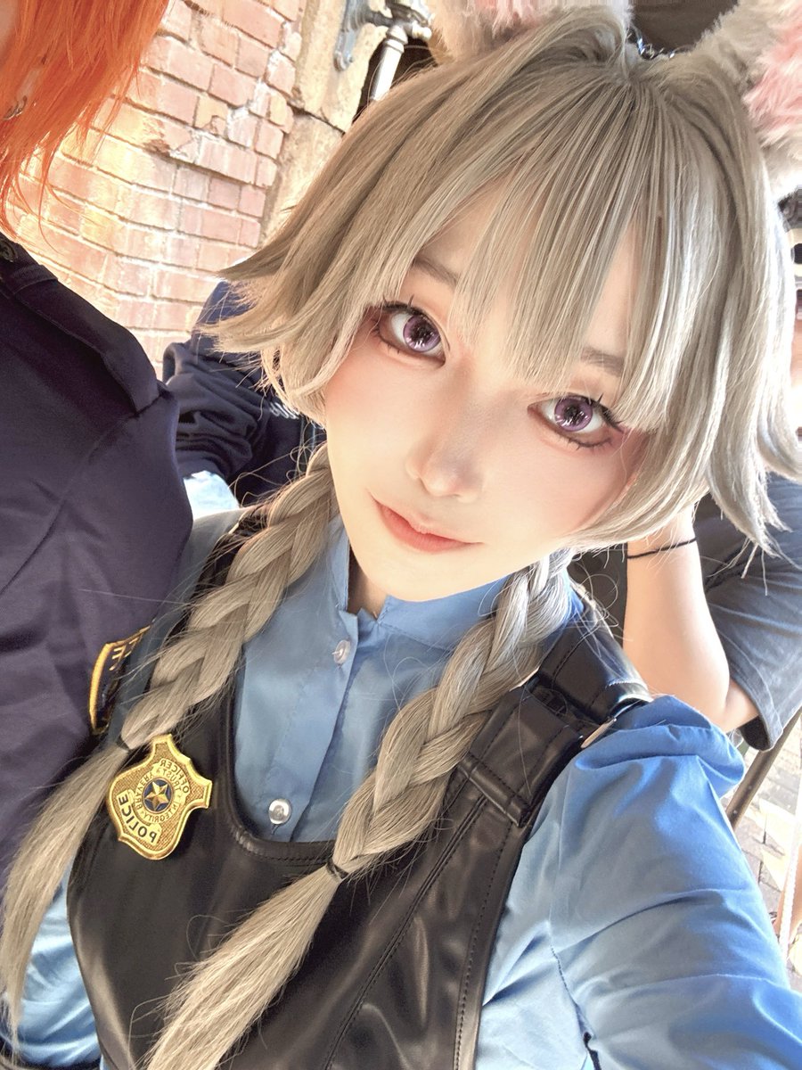 teto_kuu's tweet photo. 🦊といるよー！🏰
 #Dハロ2026 https://t.co/651RtcmUvA