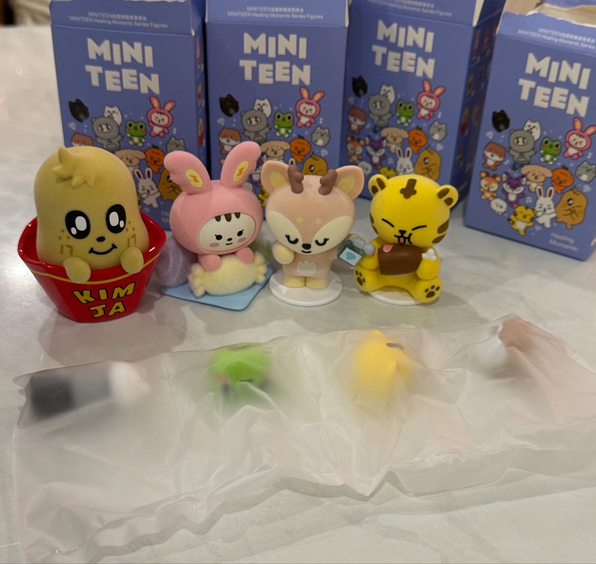 hime1004_'s tweet photo. miniteen popmart waaay too cuteㅠㅠㅠㅠ

I got toram and performance team secret😆😆 toram lucu bgt sumpaahhhhhhh https://t.co/jDLLD4JG68