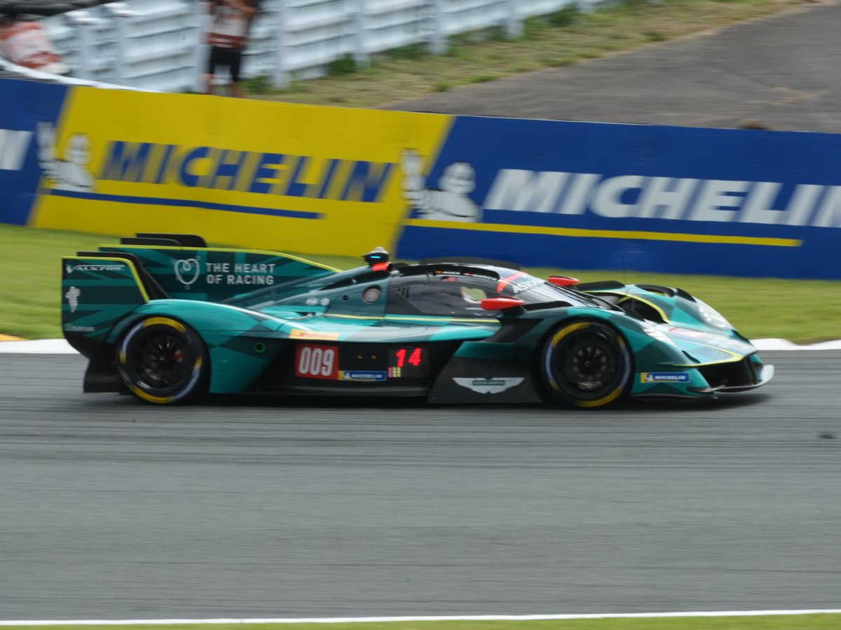 somtakapi's tweet photo. ようやくコースの方にきたお。＃wec https://t.co/Qc7DWLOtlo