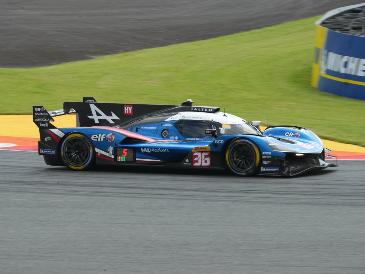somtakapi's tweet photo. ようやくコースの方にきたお。＃wec https://t.co/Qc7DWLOtlo