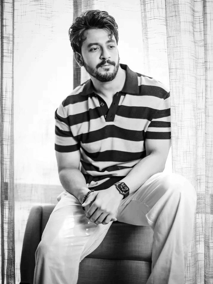 emonlovebonny's tweet photo. Black, White & A Whole Lot Of Class 🤍🖤✨
#blackandwhite #classylook #timelesscharm #myfavourite #fanforever @bonysengupta https://t.co/XWgGe0YltC
