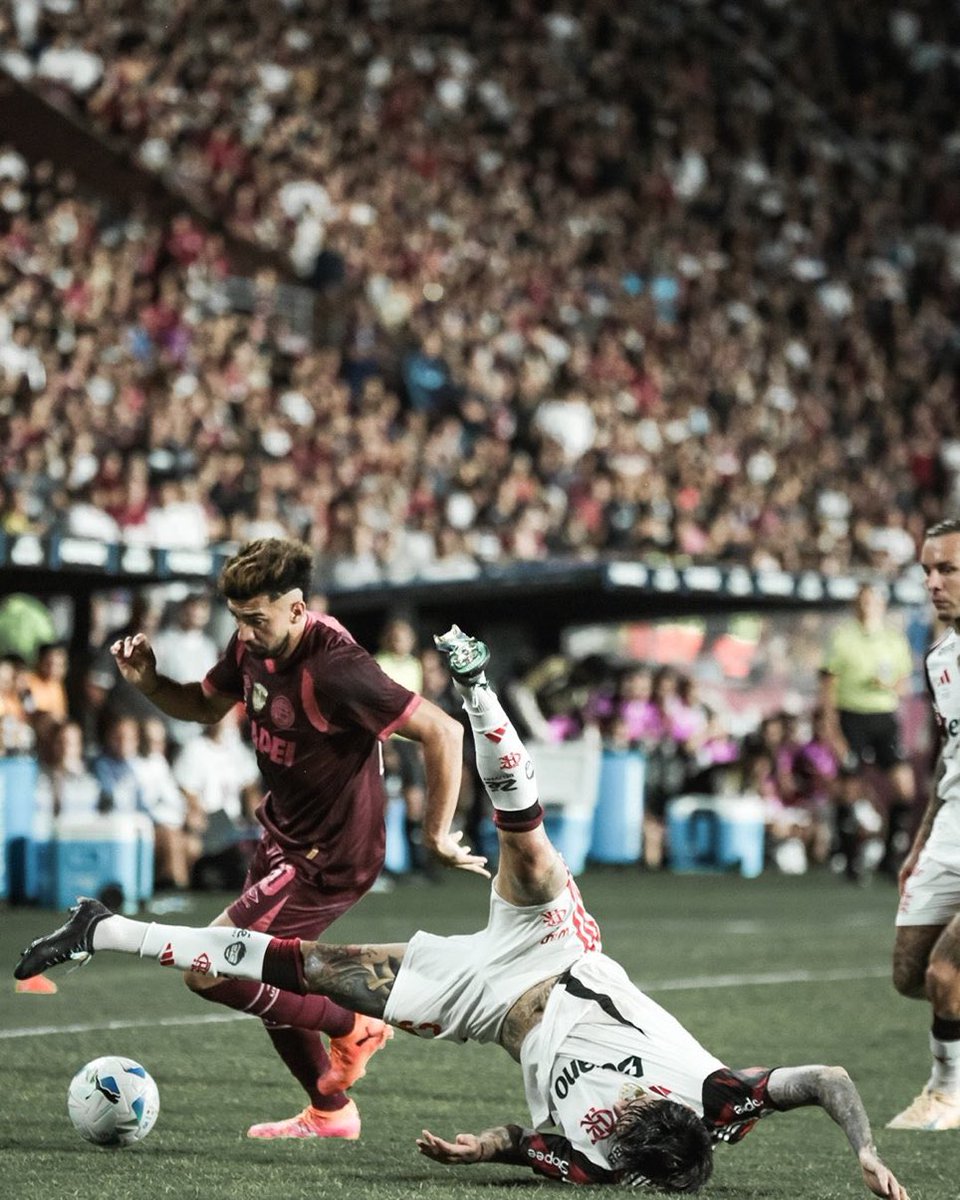 granachooooooo's tweet photo. A u r a . https://t.co/SueyfQmH1Q