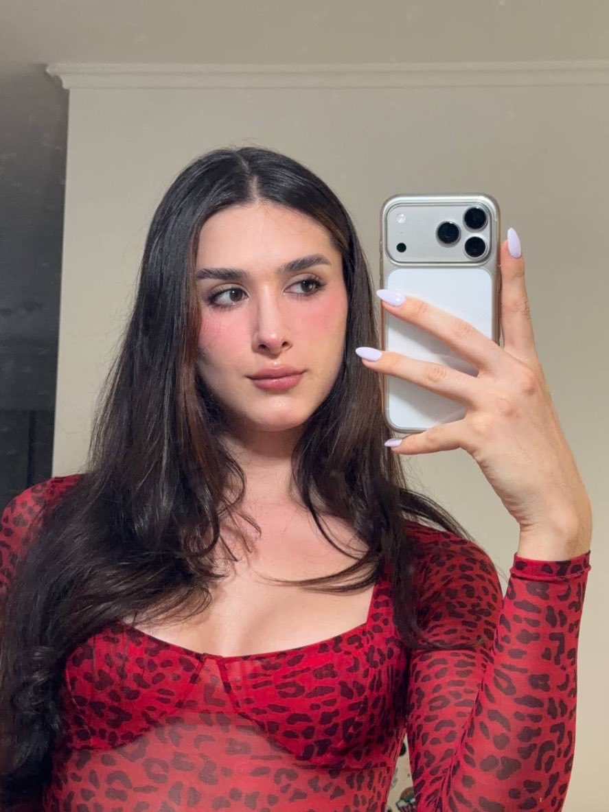 EmilyAngelts's tweet photo. Hey X 👋 

#transgirl #tgirl #trans #nsfw https://t.co/qm38Me7EqT