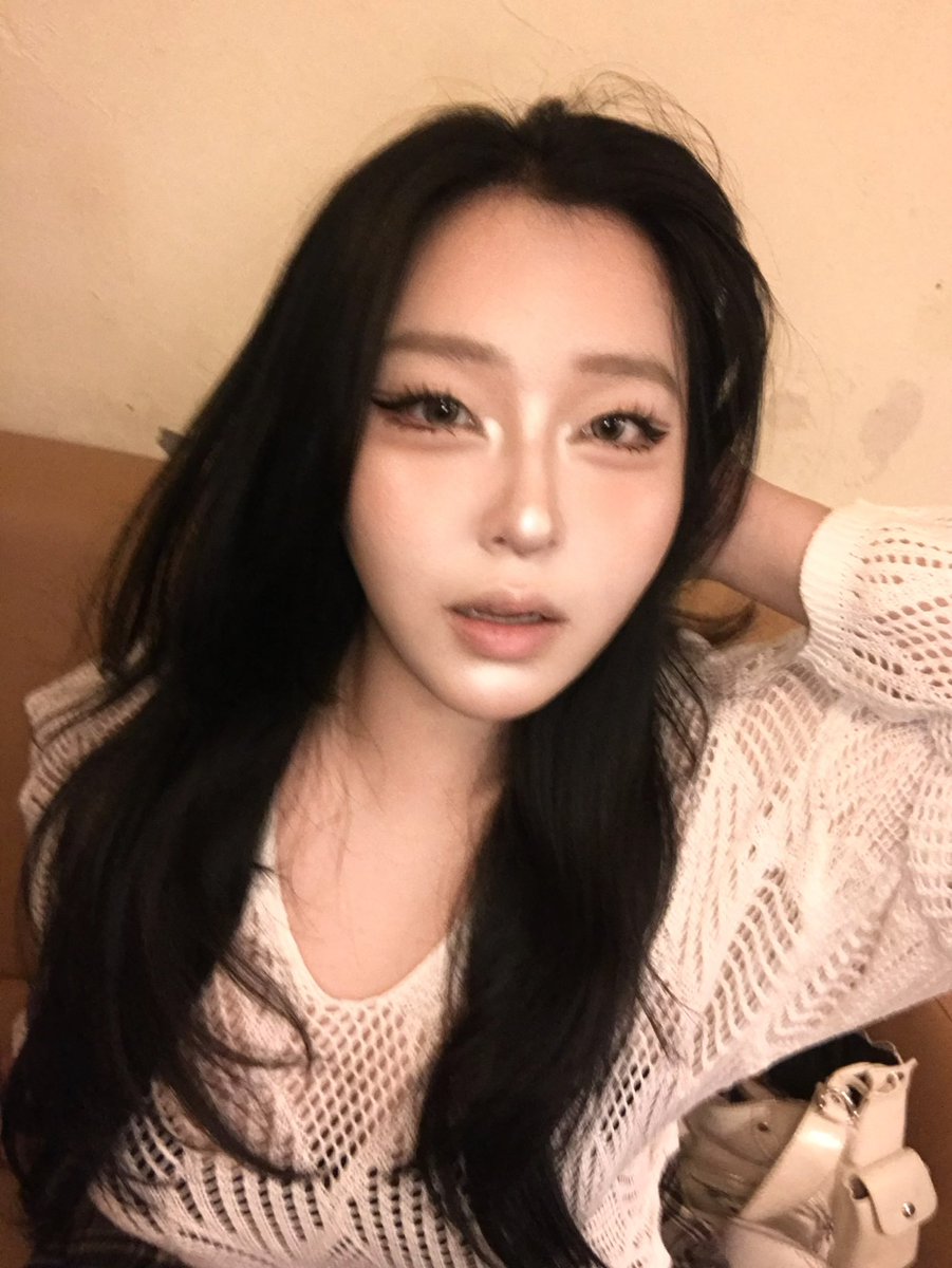 frznticv's tweet photo. 즐추 https://t.co/bi3cj7Gefl