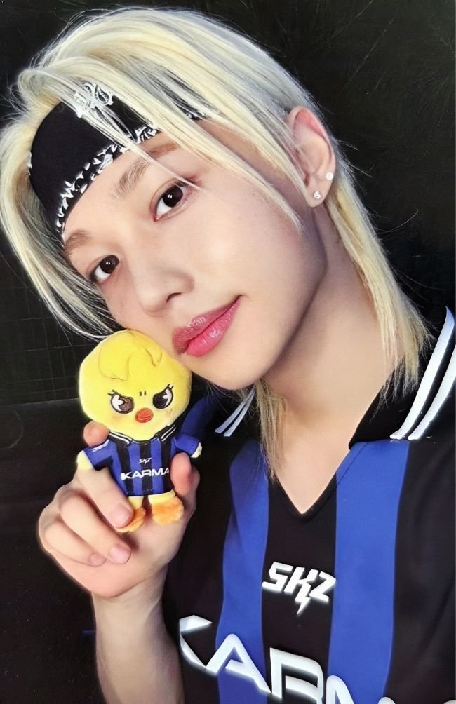 lixbrownies23's tweet photo. my favorite person in this and all lives 

#ssd #selcaday #straykidsselcaday #FELIX_STRAYKIDS #felix #StrayKids_Felix
@Stray_Kids https://t.co/X9bRH6FMB1