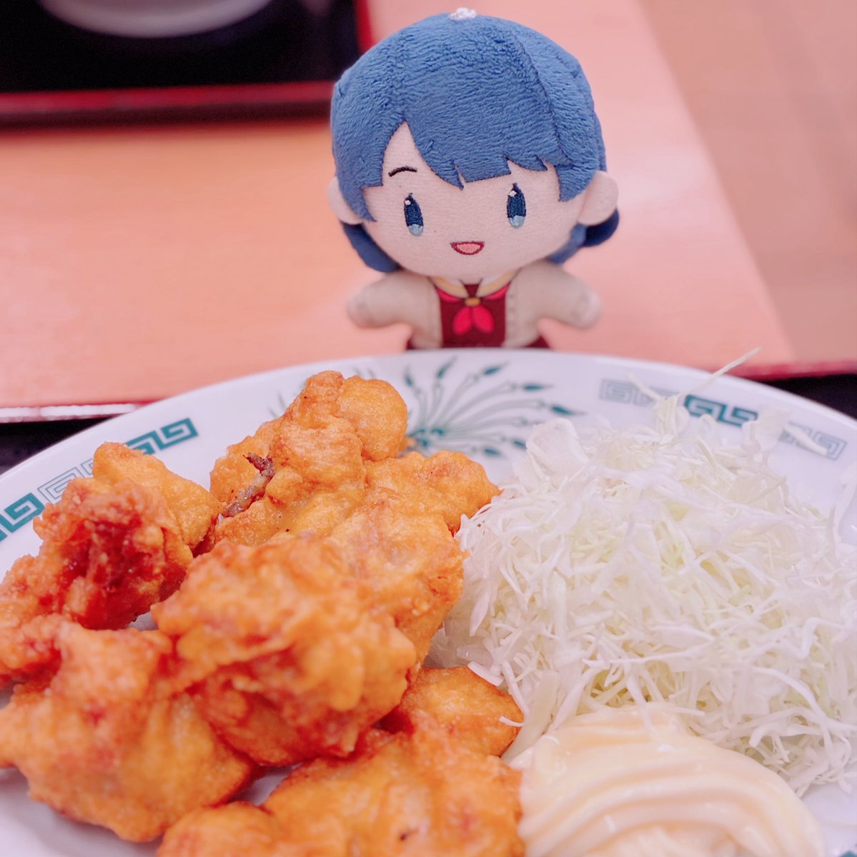 sugoinndesuyo's tweet photo. 日高屋さんの唐揚げはすごいんですよ！ https://t.co/l1VEtyRk3k
