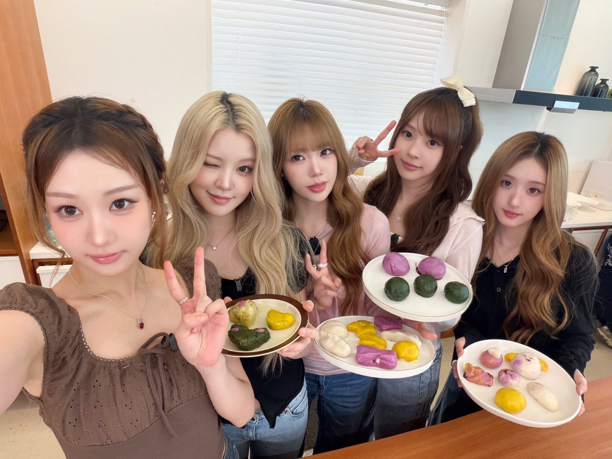 heart_of_woman's tweet photo. 🌕

#HOWLIVE 
#하우네민속촌

#HEARTOFWOMAN #하트오브우먼 #HOW https://t.co/4Y9O2NgM5B