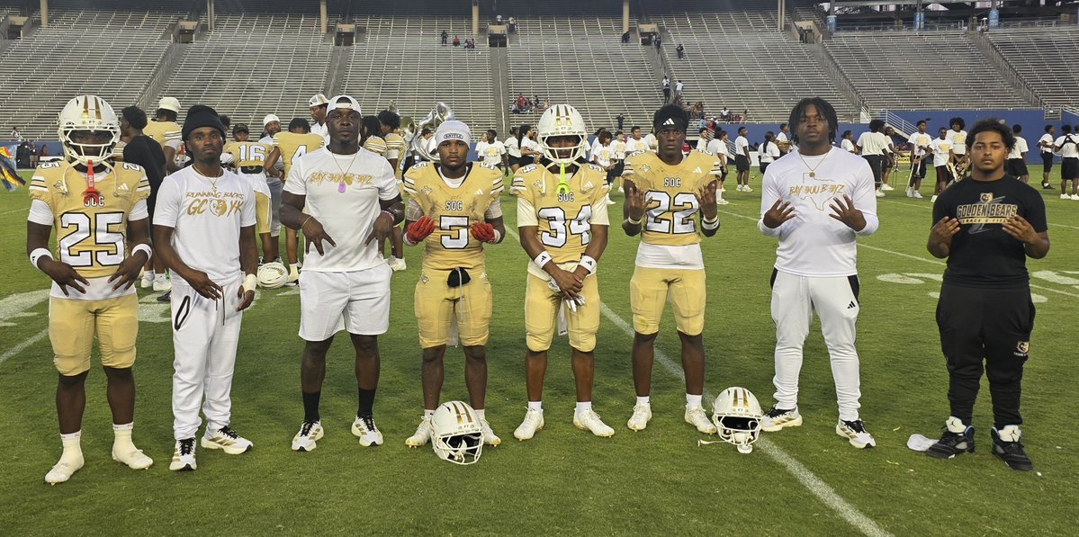 SMOKETIMUSPRIME's tweet photo. Bayouu Boyz 

#GCOYK #BAYOUUUBOYZ #BeADawg #Yondahhh #TROUBLESOME https://t.co/te9b7Q65GJ