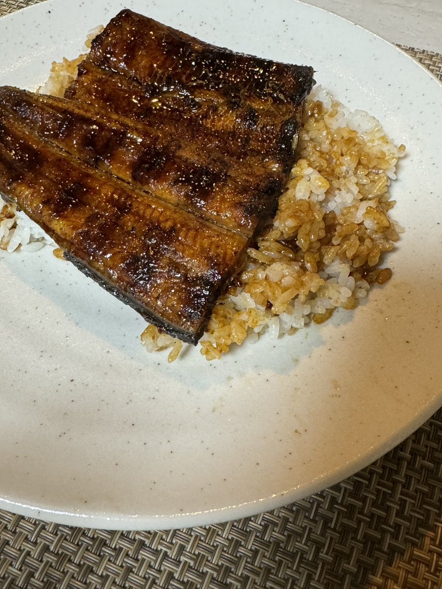 usuhadachann's tweet photo. 妊娠10ヶ月もあると、
食べたい！を通り越して
ああこんな味だったなとふるさとの気持ち https://t.co/pVLEpPwXsk
