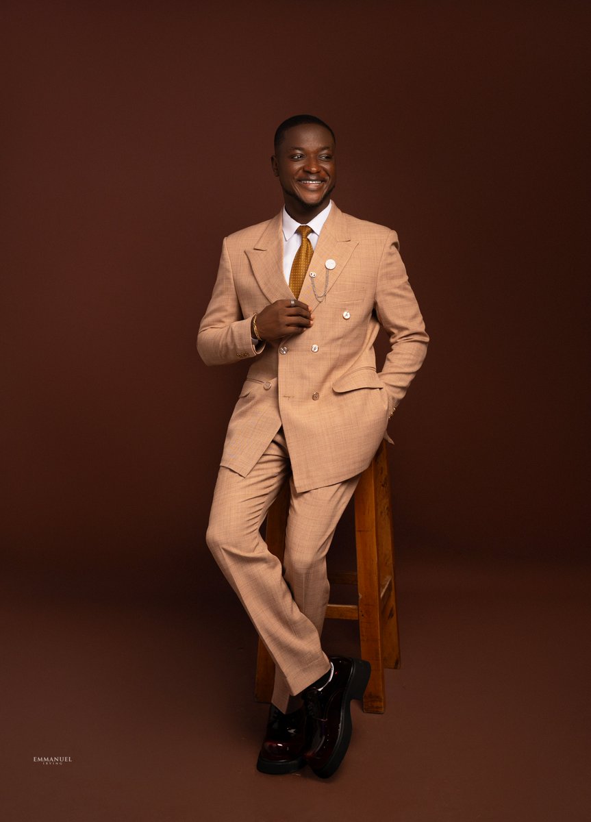 chimaobijared's tweet photo. Its official guys reintroducing 
DR CHIMAOBI ORJI🩺
Graduated with a Distinction in paediatrics ❤️
As one of the best 20 in class👌
God did https://t.co/nZQmeCzSyT