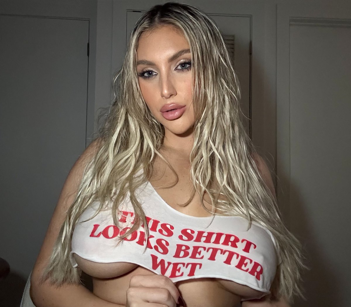 KaylleyGunner_'s tweet photo. hi love you say it back https://t.co/1oOnUmFryr