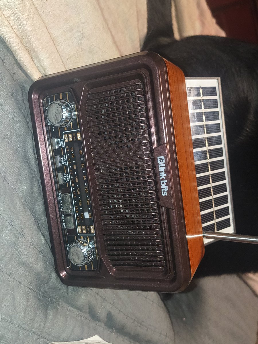 LizetteFerrel's tweet photo. @89Loef @goliveros @RMXradio Ese modelo también me encantó, ¡¡el que tiene panel solar si sirve!!! https://t.co/JE6K5nLVnm