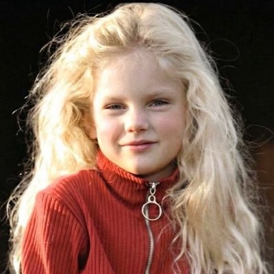 sweetlvisa's tweet photo. #NovaFotoDePerfil https://t.co/Grnvr5HOGP