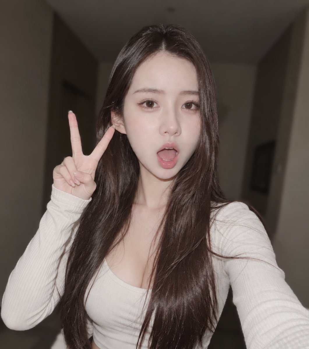 Churros_06's tweet photo. 中秋快乐。。。🥮🌕🐰
#射屏 #返图 #合照 #羞辱 #肉棒 #精液 https://t.co/AFgMokBSje