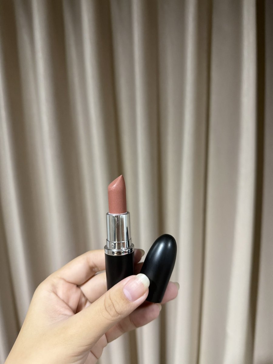 MYHOBI_J's tweet photo. ส่งต่อลิป Mac matte lipstick สี 617 velvet teddy 280฿รส. เหลือตามภาพเลยค่ะ สนใจทักมาสอบถามเพิ่มเติมได้นะคะ ลดได้น้า
#ส่งต่อคสอ #ส่งต่อเครื่องสำอาง #ส่งต่อลิป #ส่งต่อสกินแคร์ #ส่งต่อเครื่องสำอางมือสอง https://t.co/ZyijAvs55C