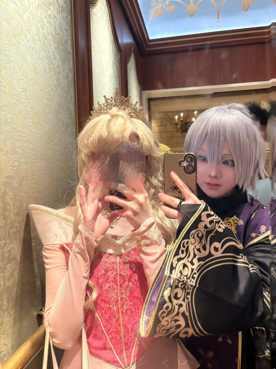 riru_cos2's tweet photo. とっくの昔にアウパしてます、24は姫の護衛してました楽しかった〜〜❕❕❕
次のインパは来月の20🌊でブレジュ🌹します楽しみ🎶🎶🎶

 #Dハロ仮装2026  #Dハロツイステ https://t.co/An0Mk456tu