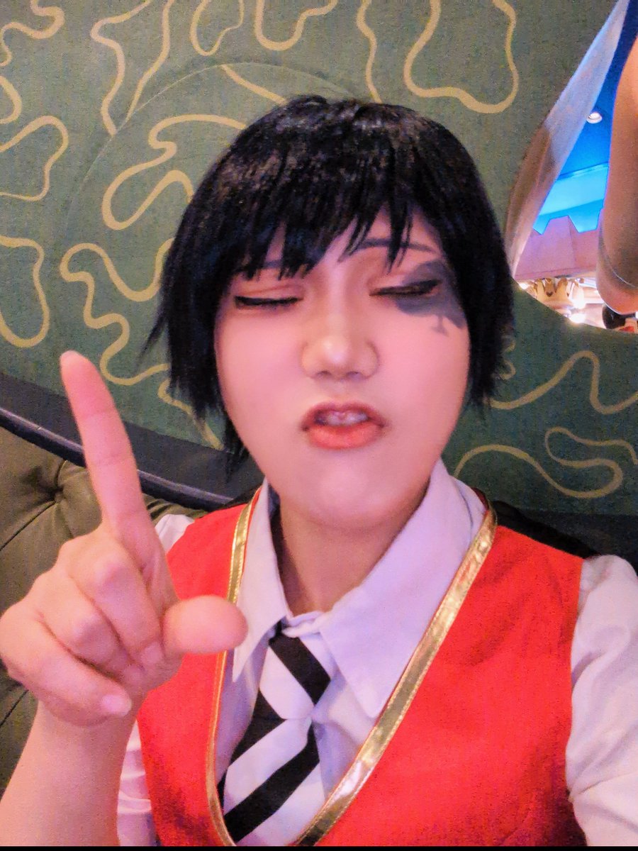 no_fiorire's tweet photo. twst/cos

♥のﾋﾟｸﾞﾚｯﾄには勝てない♠
※ふざけてますすみません
 #Dハロ仮装2026 
 #Dハロツイステ https://t.co/pzsGheHpfT