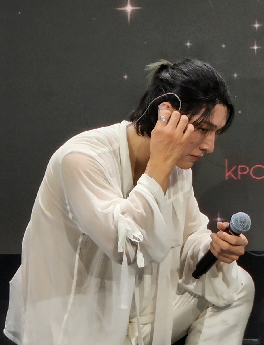 Bobkj828187's tweet photo. D-124ใ๐ฉท๊น์คํ๐ฉท
ๅ
ๆฐใ ใฃใใใใใงใใใฎ
ใใกใฎ้ท็ทใใใใปใจใใฉ้ฃ็ตกใใใพใใ๐คฃ
ใใถใๆฏๅญใฃใฆใใใชใใฎ
#OnlyOneOf #์จ๋ฆฌ์์ค๋ธ #Junji #์ค์ง https://t.co/sz8AyDDCME