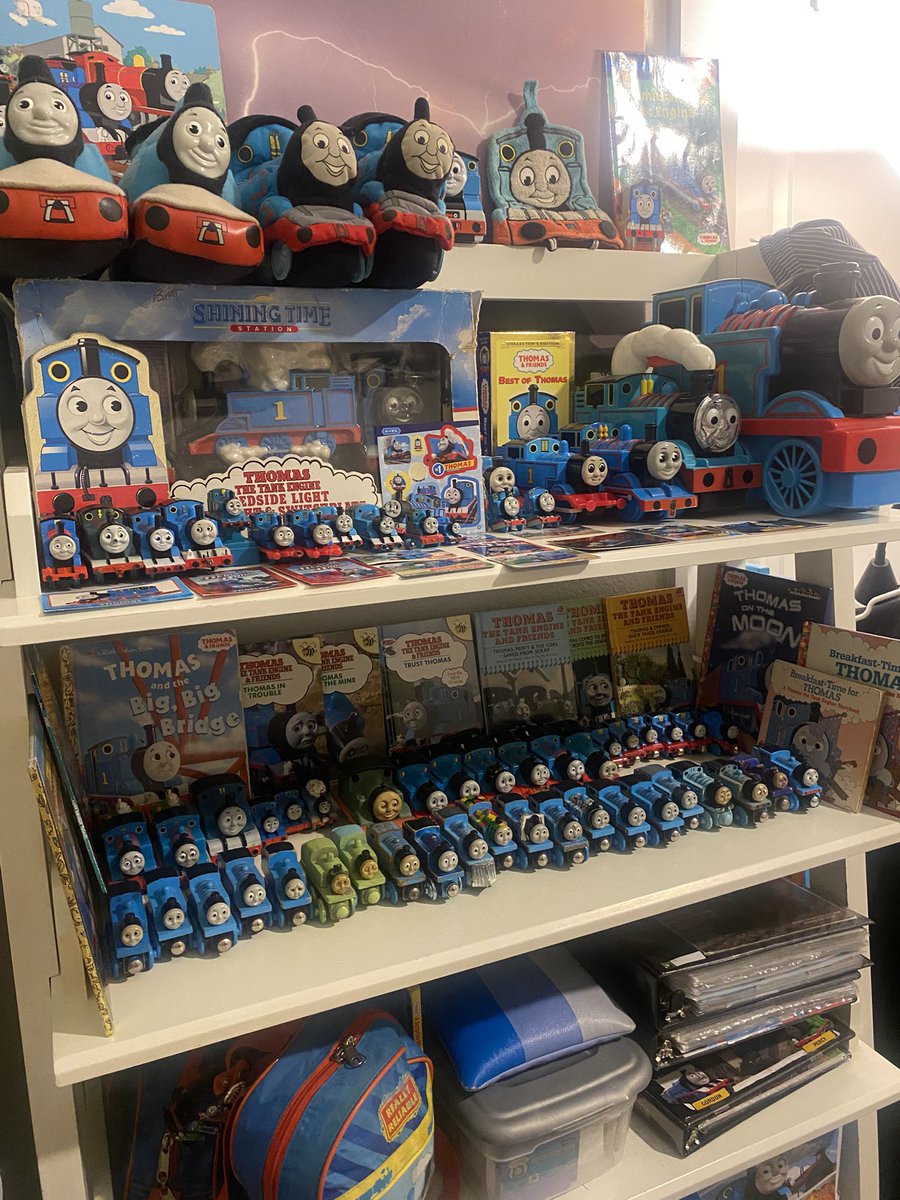 DevinTTTE's tweet photo. ULTIMATE: Thomas the Tank Engine GALORE 💙 #thomasthetankengine #thomasandfriends #thomascollection #thomasfan #railfan https://t.co/U1nOGgFonA