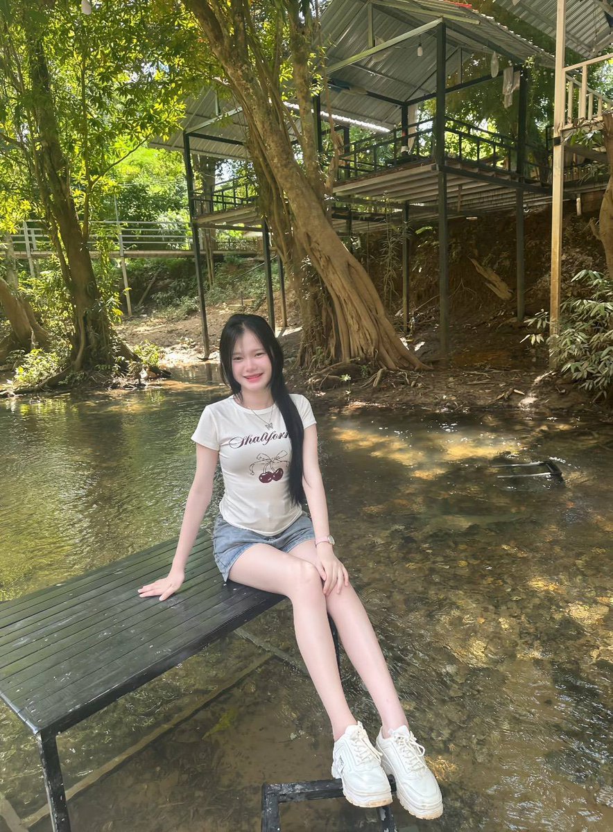 EmileVeldwb's tweet photo. 1🌽🪻ตอนแรกก็ไม่เชื่อ จนกระทั่งลองใช้เอง... ไอเทมลับที่บิวตี้บล็อกเกอร์เกาหลีโหวตให้เป็นอันดับ 1!“ ครีมกันแดดเนื้อซูเฟล่ บางเบา คุมมันนาน

6️⃣0️⃣0️⃣/.1️⃣ น้องใหม่

🆔  @636bfcat

https://t.co/uv3EKJGAsy

#รับงานตลาดไท
รับงานตลาดไท
#รับงานคลองหลวง
#รับงานนอนนคร 
🌸🌸💮🌺 https://t.co/5kx7S1tGAZ