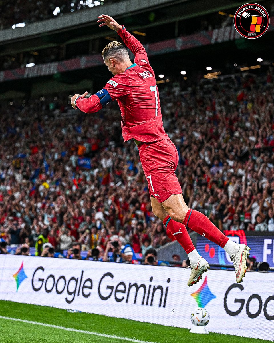 ESPN_FDJ's tweet photo. Como voló para ese 🗣️ SIUUUUU... aunque no fue el gol 980. ⚽ https://t.co/qm6IEZS8Ke