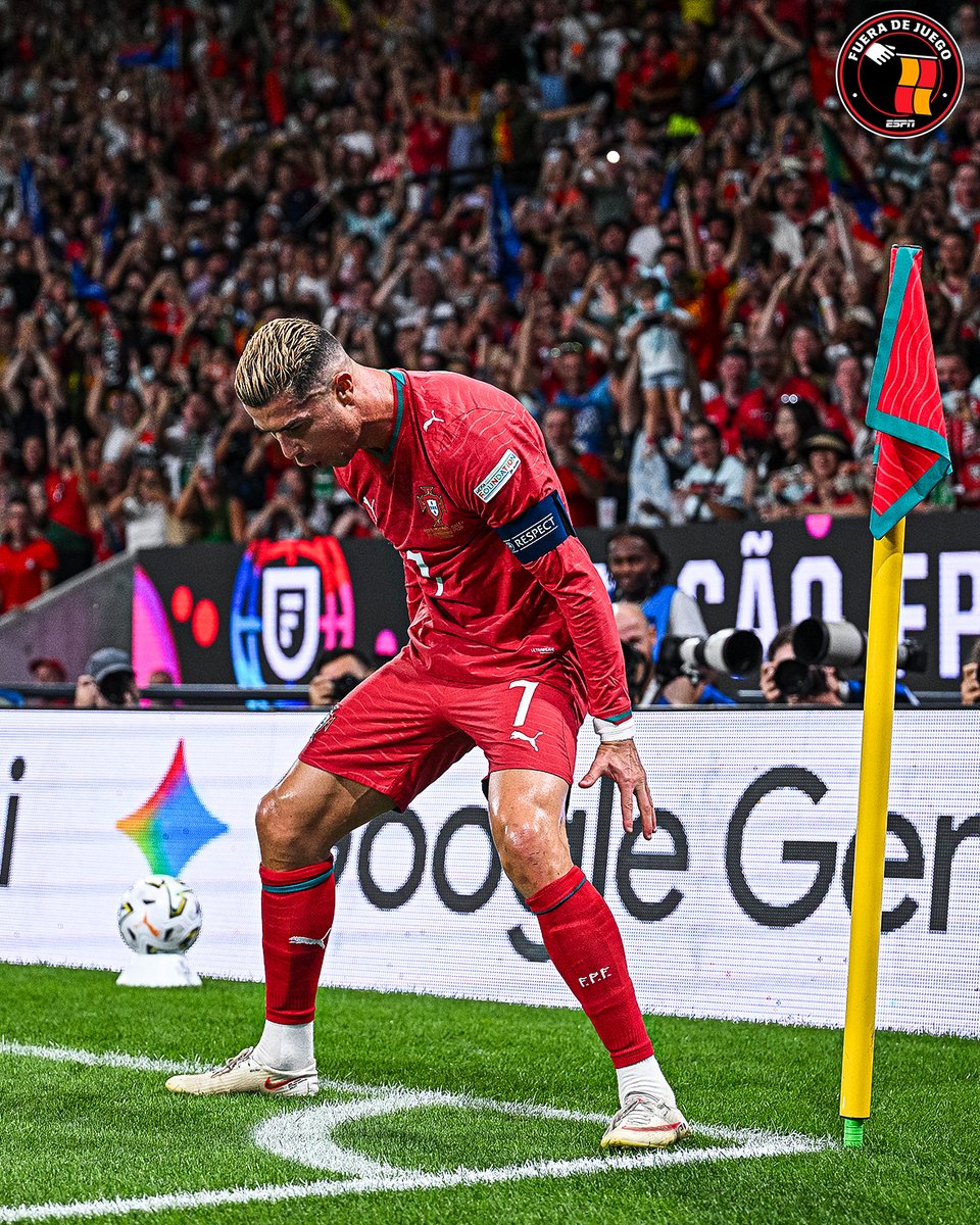 ESPN_FDJ's tweet photo. Como voló para ese 🗣️ SIUUUUU... aunque no fue el gol 980. ⚽ https://t.co/qm6IEZS8Ke