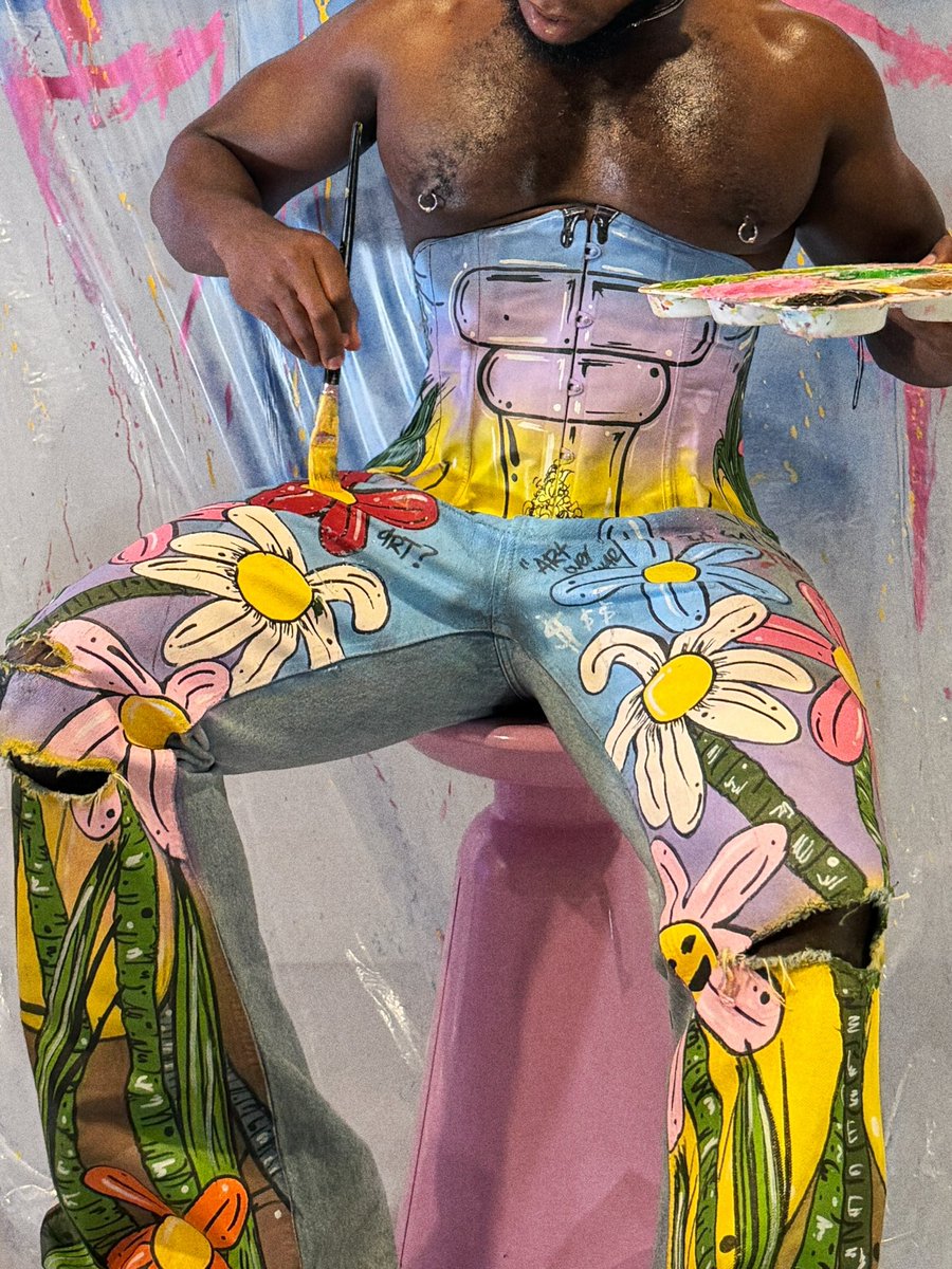 antzinyopants's tweet photo. midas touch ✨ | hand painted work https://t.co/T1HvTJwJx8