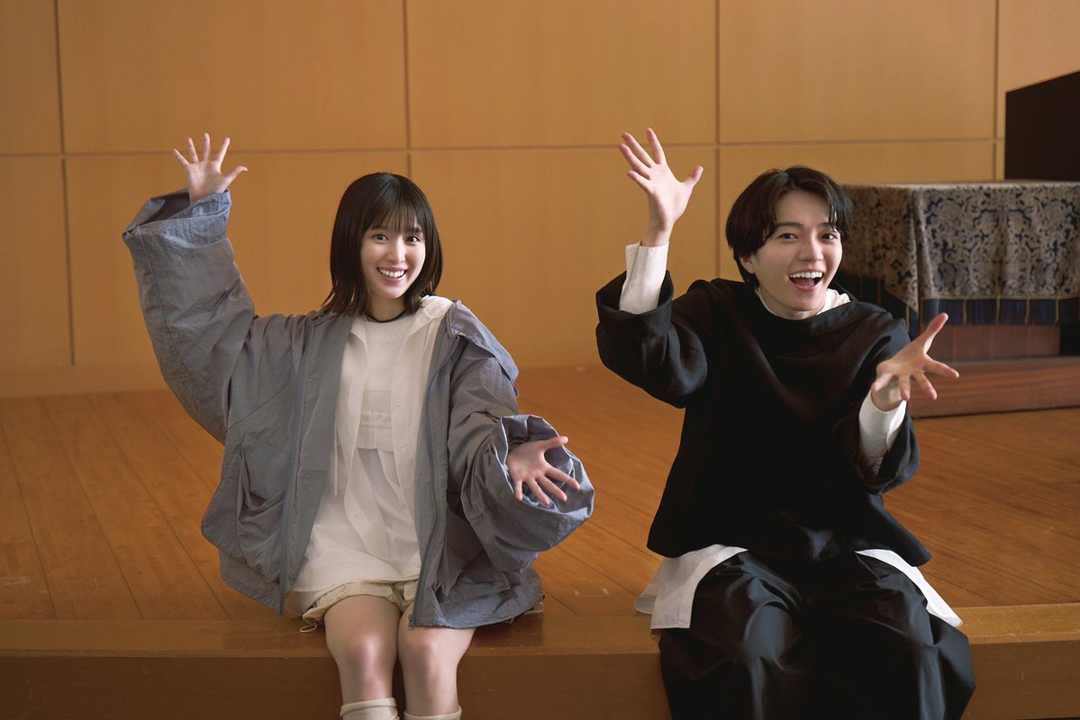 cinemalife_web's tweet photo. 『時給三〇〇円の死神』
西畑大吾＆福本莉子、“死神バディ”メイキング写真公開　渋谷凪咲との笑顔のショットも

▼記事はこちら
https://t.co/v9pZb1vmCy

#映画時給300円の死神 https://t.co/XHwQYgtTXN