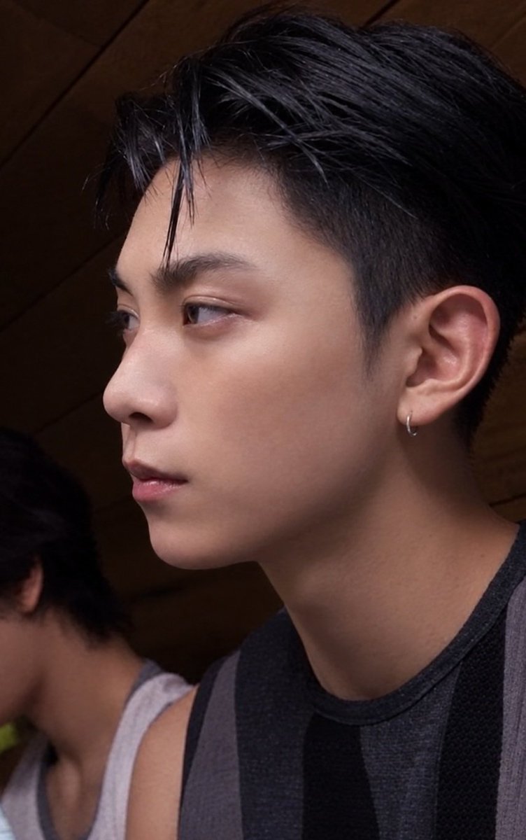 morelove_kr's tweet photo. 옆선ㄴㅁㅇㅃ https://t.co/hm4ARdG1TQ