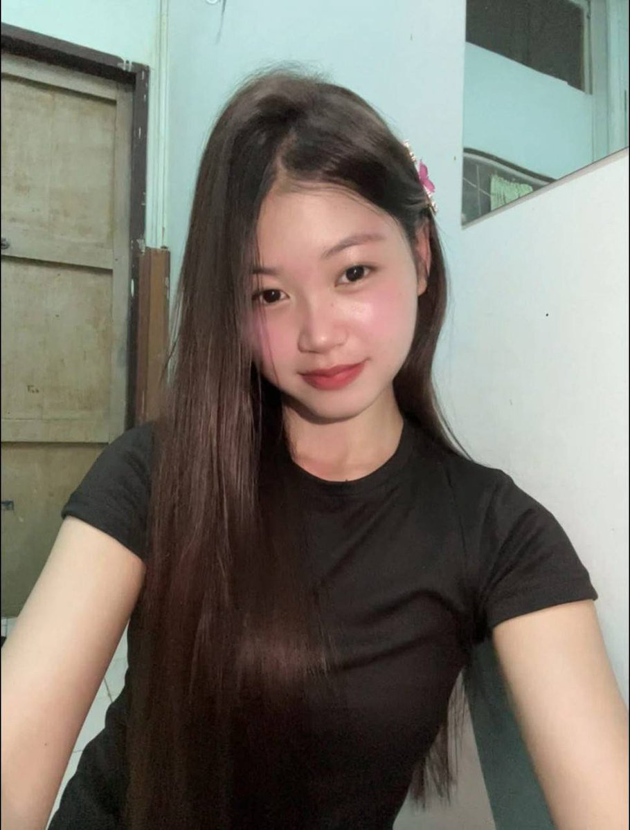 EmileVeldwb's tweet photo. 5🌽🪻ตอนแรกก็ไม่เชื่อ จนกระทั่งลองใช้เอง... ไอเทมลับที่บิวตี้บล็อกเกอร์เกาหลีโหวตให้เป็นอันดับ 1!“ ครีมกันแดดเนื้อซูเฟล่ บางเบา คุมมันนาน

6️⃣0️⃣0️⃣/.1️⃣ น้องใหม่

🆔 @626odsby

https://t.co/DEmCeZllq2

#รับงานตลาดไท
รับงานตลาดไท
#รับงานคลองหลวง
#รับงานนอนนคร 
🌹🌹🌹🥹 https://t.co/ENlU4FDLVF